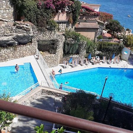 Conca Verde Appartamento Sul Mare Marina dʼMarina dʼAndora Eksteriør bilde
